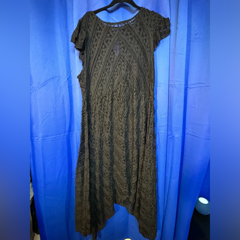 Torrid High Neck Handkerchief Midi Dress - Lace Black - Picture 4 of 8